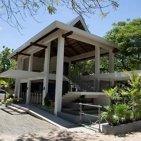 Karancho Beach House Lapu-Lapu City Exterior photo
