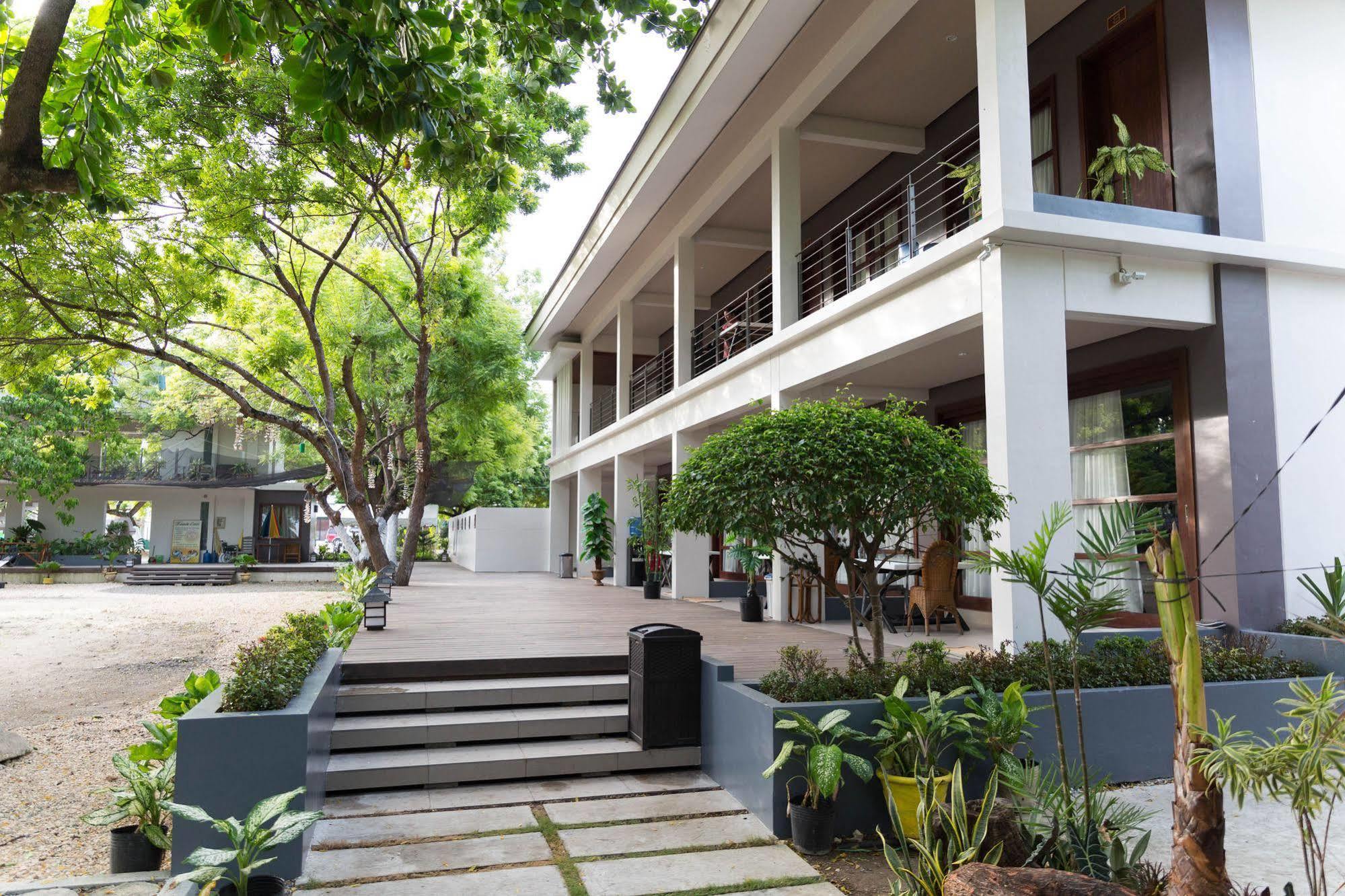 Karancho Beach House Lapu-Lapu City Exterior photo